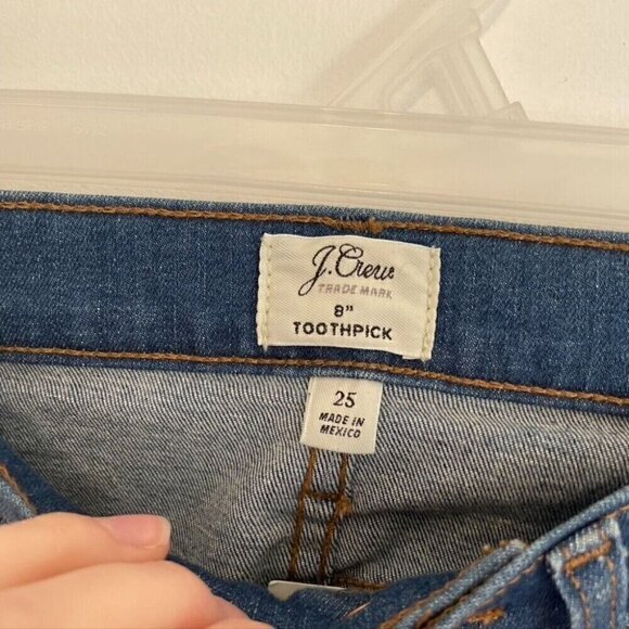 NEW NWT J. CREW 8" Toothpick Jean Newcastle Wash Let Down Hem Ripped Skinny 25 - Picture 7 of 12